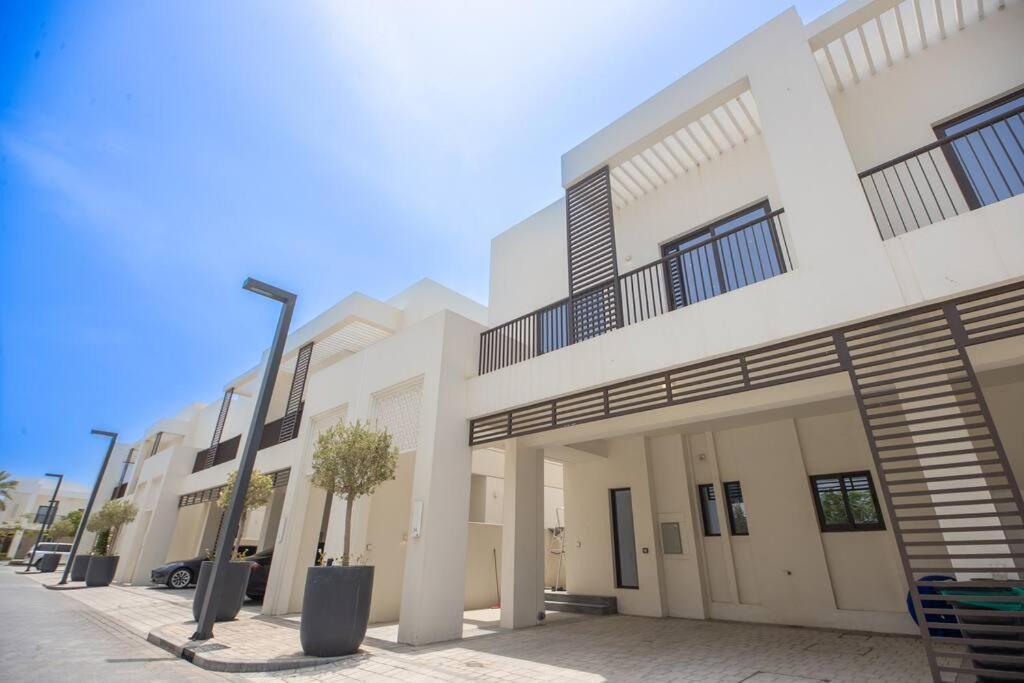 Luxury 3 Bdr Villa By The Sea 54 Фуджейра Екстериор снимка
