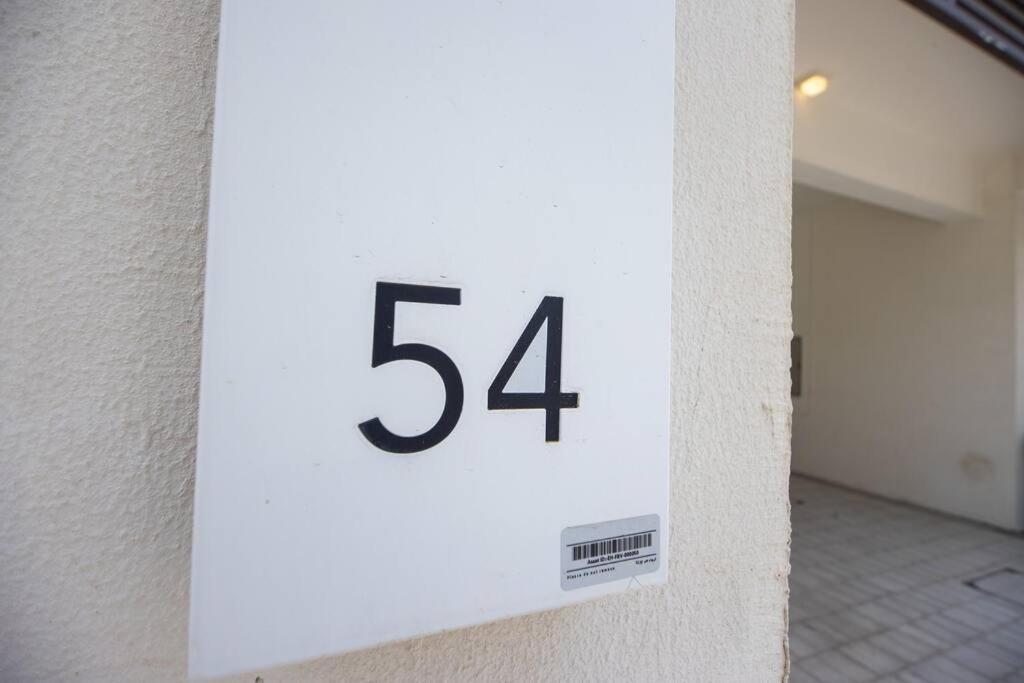 Luxury 3 Bdr Villa By The Sea 54 Фуджейра Екстериор снимка